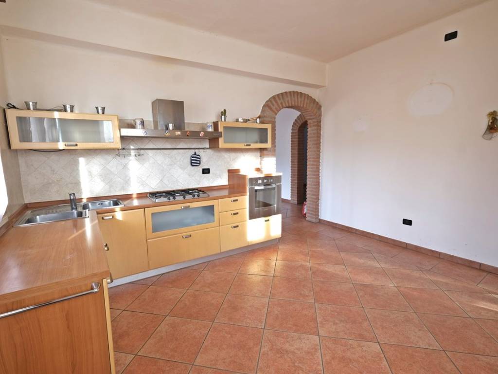 Casa indipendente a Porto mantovano in Piazzale Roma - Foto 4