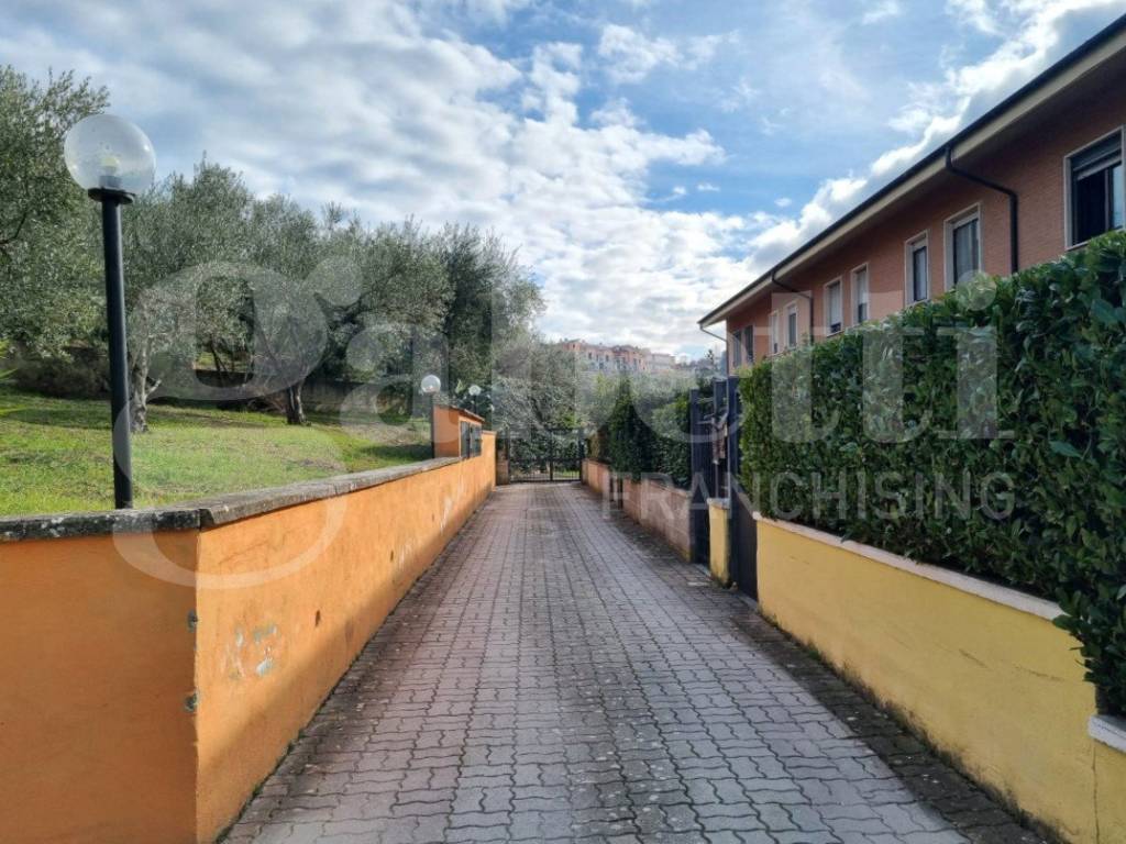 Villetta a schiera a Poggio mirteto in Via Santa Teresa, 9 - Foto 2