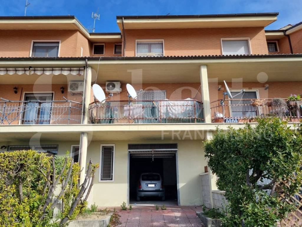 Villetta a schiera a Poggio mirteto in Via Santa Teresa, 9 - Foto 3