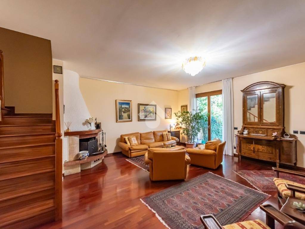 Villetta a schiera a Arese in Viale Giuseppe di Vittorio, 14 - Foto 4