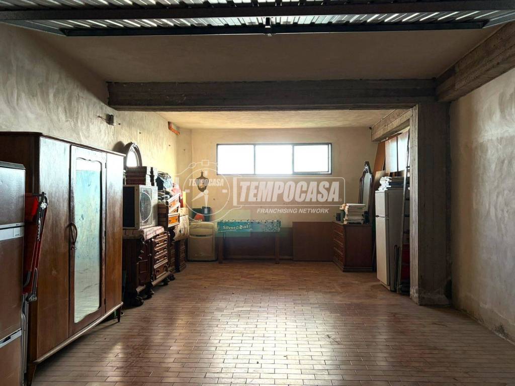 Box / garage a Gravina di catania in Via Fratelli Bandiera - Foto 2