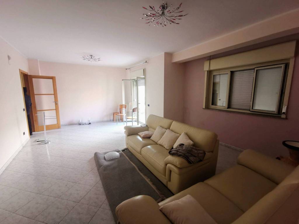 Appartamento a Giarre in Via Emilia - Foto 2