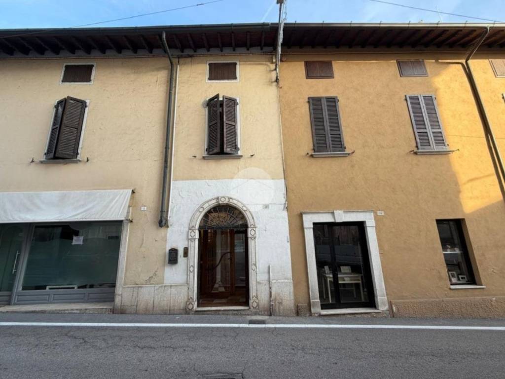 Immobile a Lonato del garda in Via della Repubblica, 18 - Foto 2