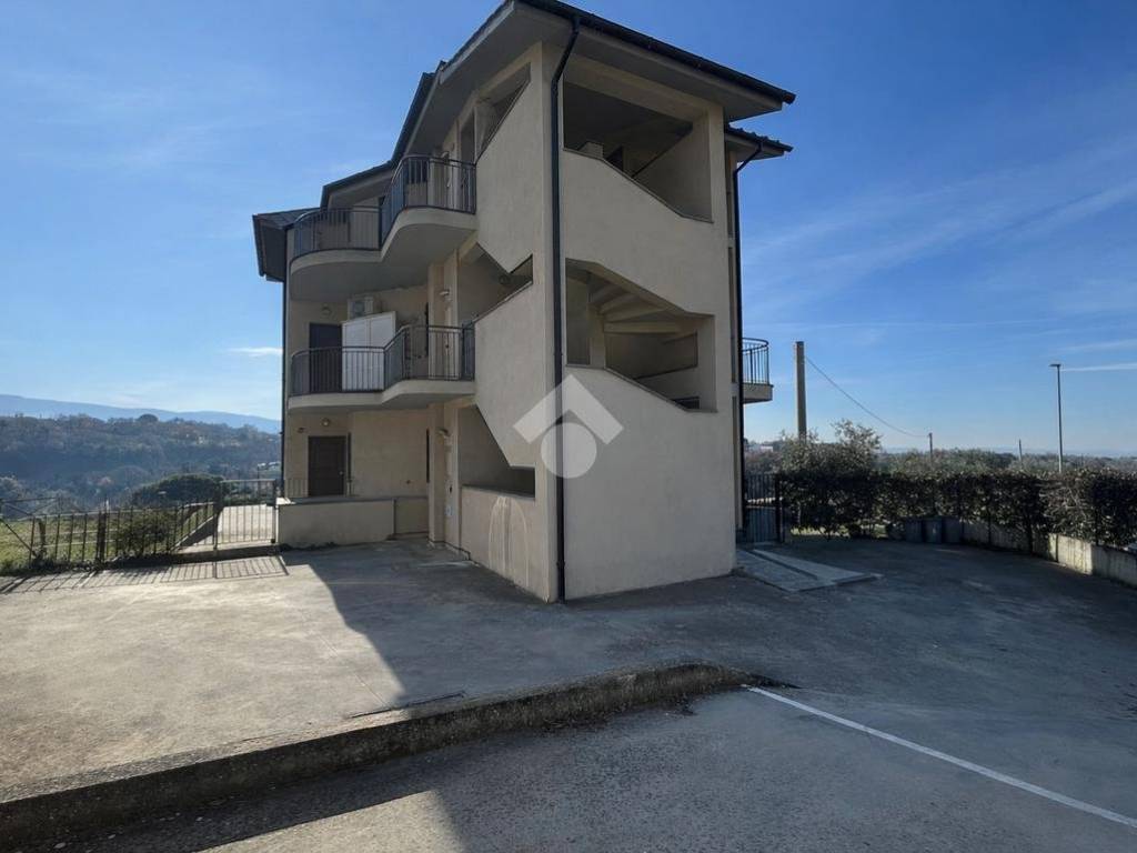 Appartamento a Viterbo in Via Angelo Ioppi - Foto 4