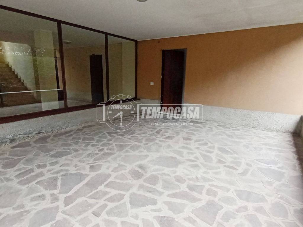 Appartamento a Cesate in Via NENNI 15 - Foto 2