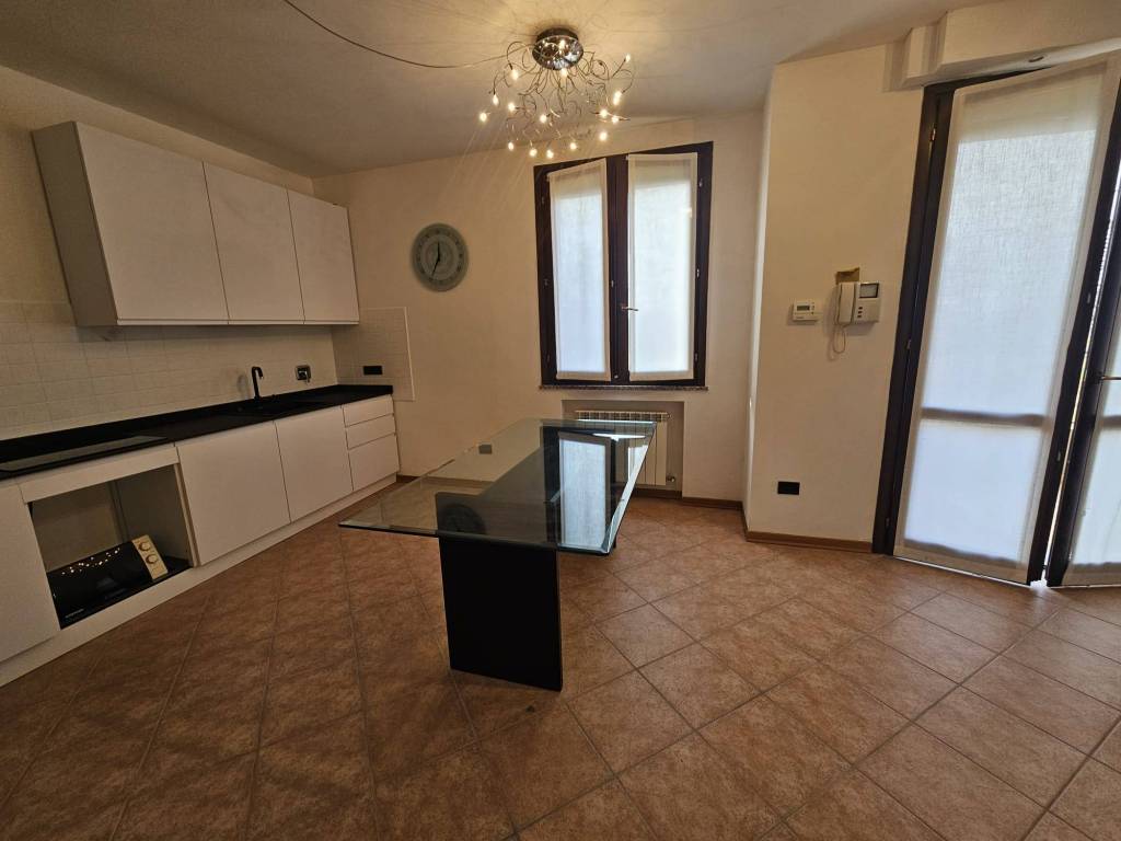 Appartamento a Quattro castella in Via Enrico Toti - Foto 4