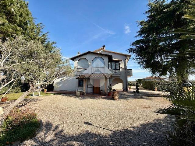 Villa a Montefiascone in VIA POGGIO DELLA FRUSTA, 1 - Foto 2