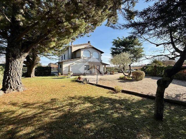 Villa a Montefiascone in VIA POGGIO DELLA FRUSTA, 1 - Foto 3