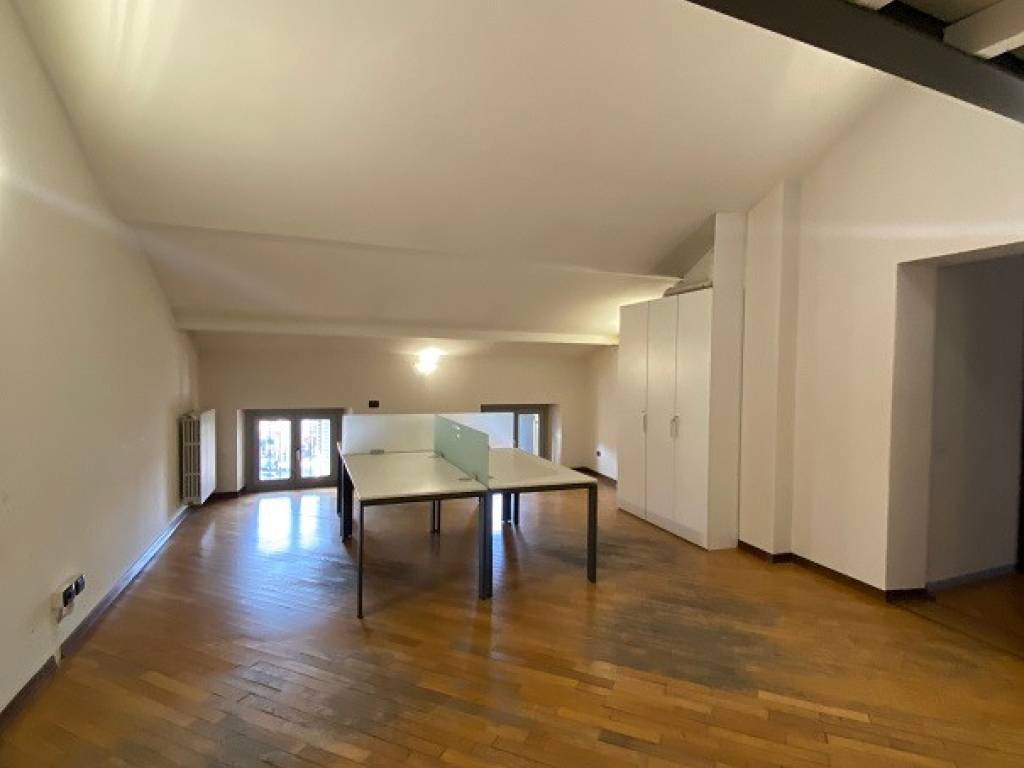 Immobile a Lodi in Piazza della Vittoria - Foto 2