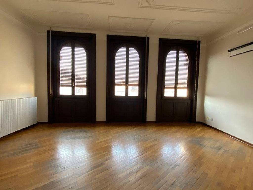 Immobile a Lodi in Piazza della Vittoria - Foto 3