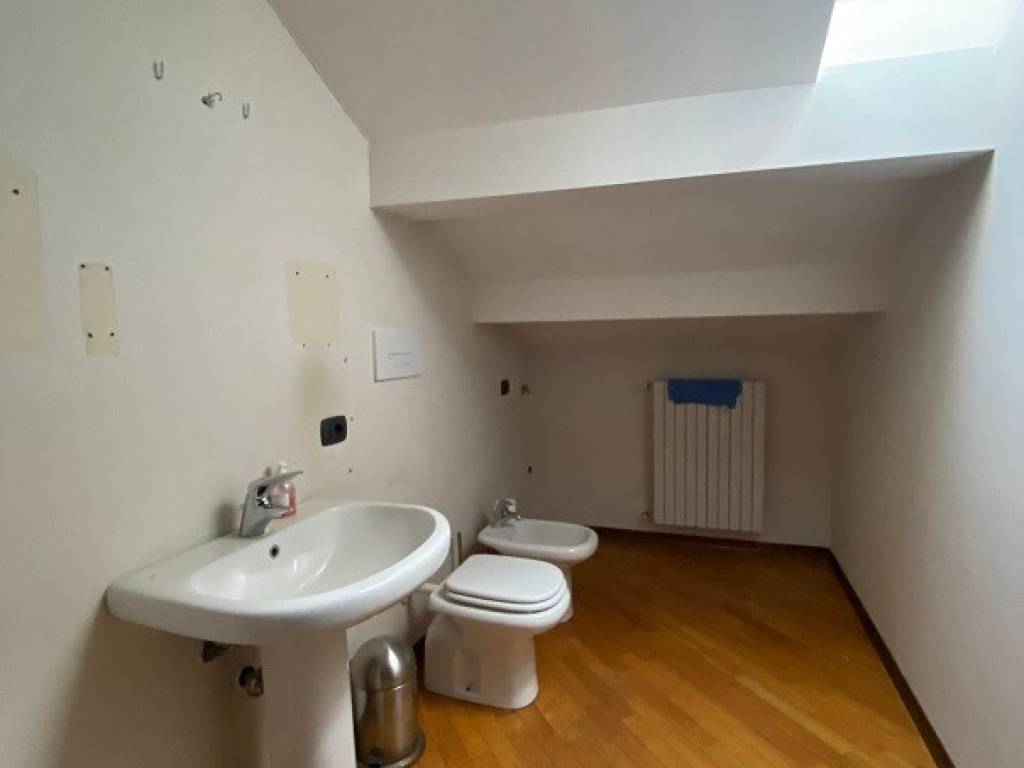 Immobile a Lodi in Piazza della Vittoria - Foto 4