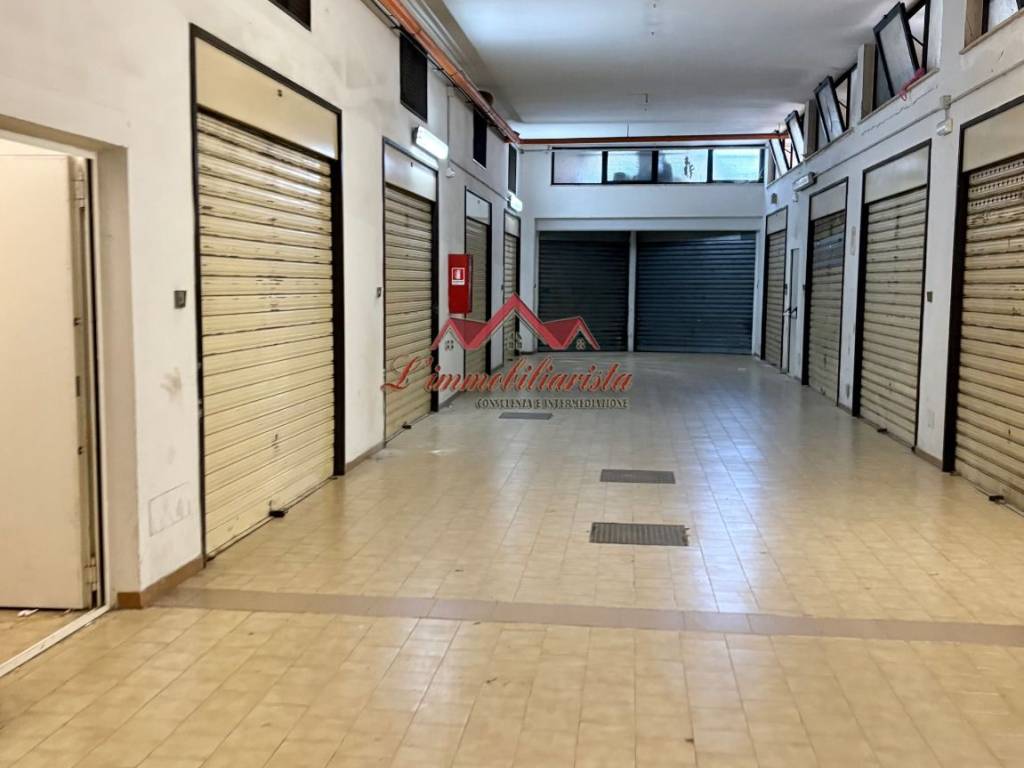 Box / garage a Valenzano in Via Santa Croce - Foto 3