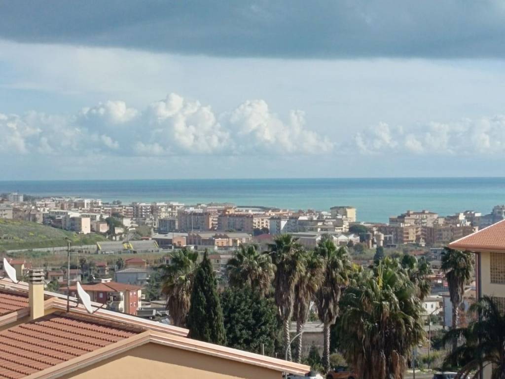 Attico / mansarda a Catanzaro in Via Michele Maria Manfredi, 11 - Foto 5