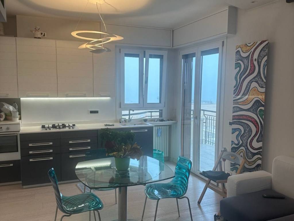 Attico / mansarda a Rimini in Viale Regina Margherita, 88 - Foto 5