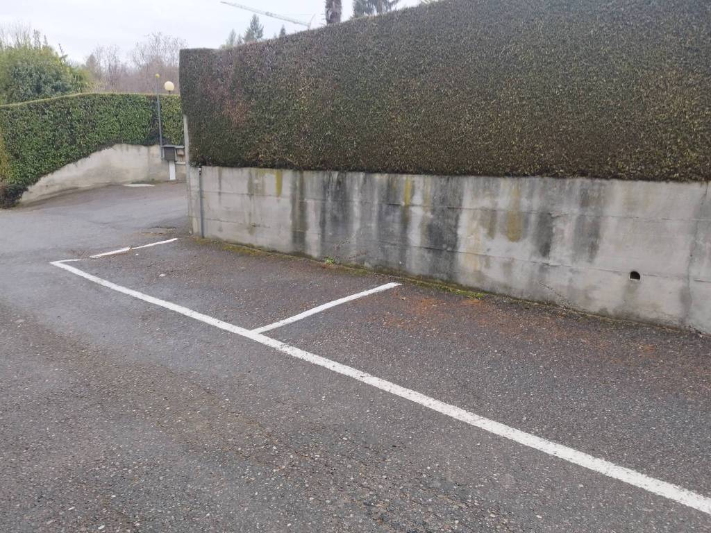 Box / garage a Agra in Viale Europa - Foto 2