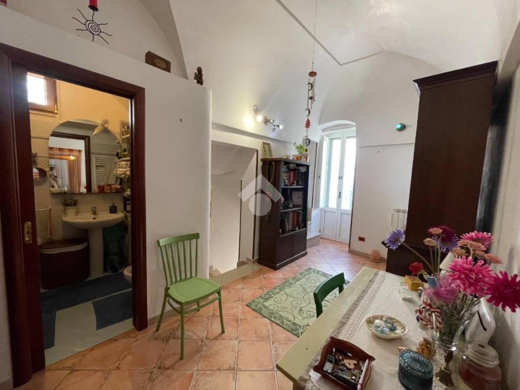 Casa indipendente a Ceglie messapica in Largo Burla, 8 - Foto 4