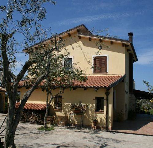 Villa a Campofelice di roccella in Via Dei Limoni 25 - Foto 3