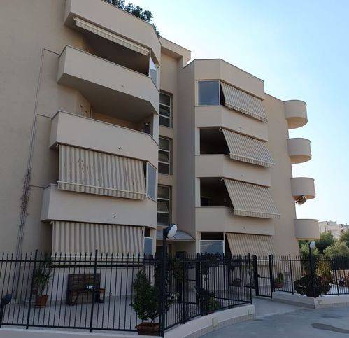Appartamento a Campofelice di roccella in Viale Italia - Foto 2