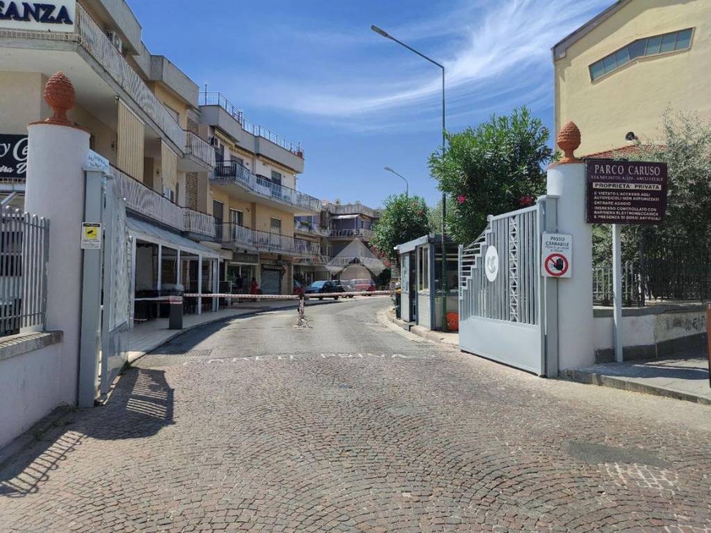 Appartamento a Pozzuoli in Via Miliscola, 133 - Foto 3