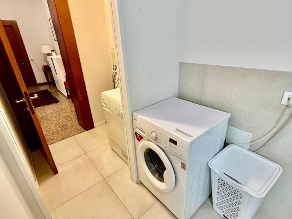 Appartamento a Modena in Via Nazario Sauro - Foto 2