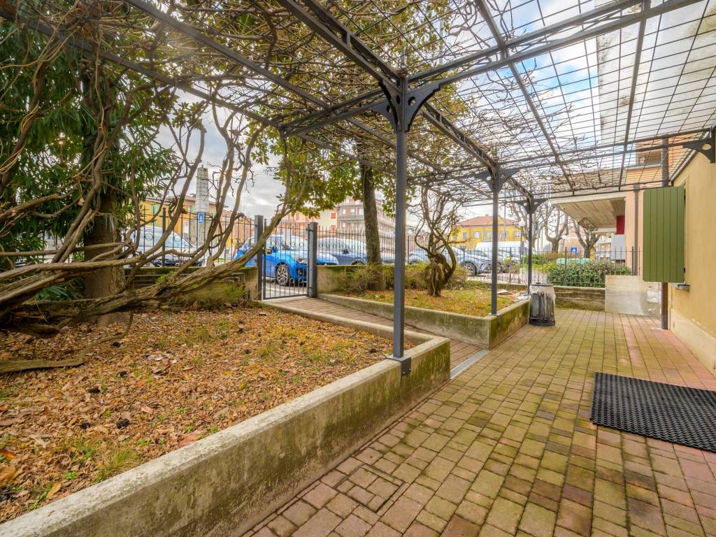 Appartamento a Casalgrande in Piazza Martiri della Libertà - Foto 2