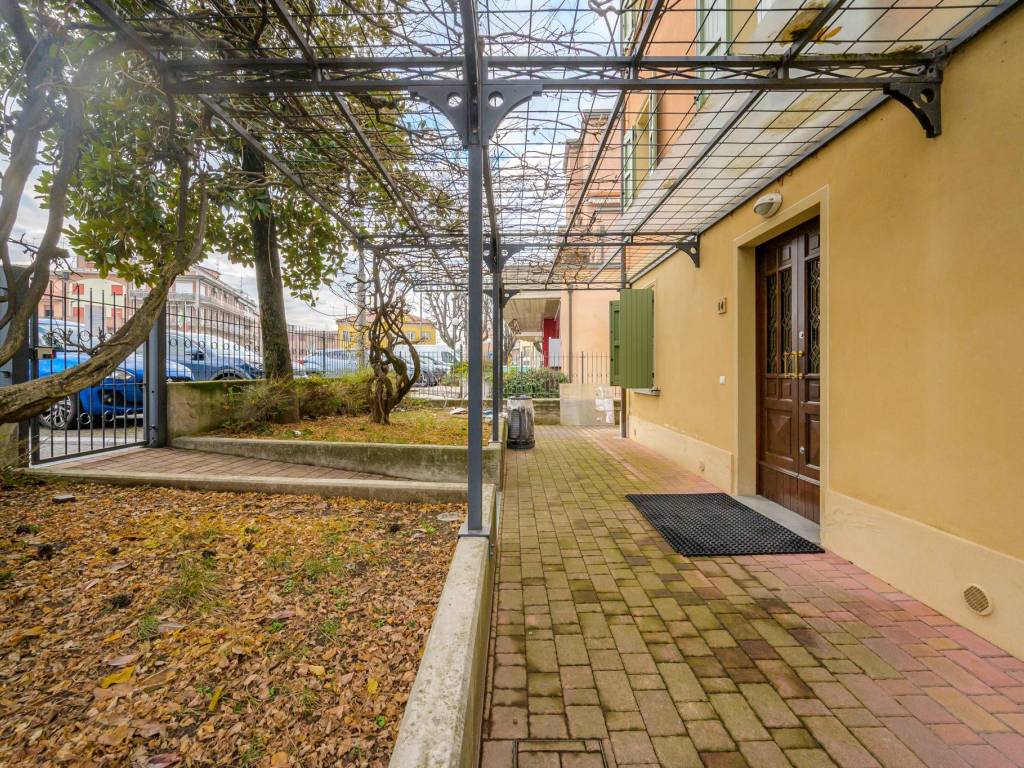 Appartamento a Casalgrande in Piazza Martiri della Libertà - Foto 3
