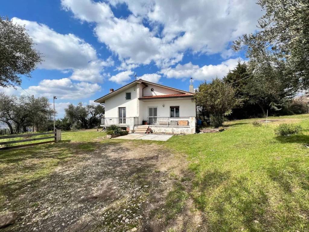 Villa a Gesualdo in Contrada San Cipriano - Foto 3