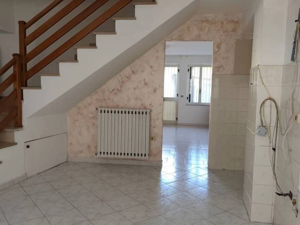 Villa a Paternopoli in Via Acqua Dei Franci, 5 - Foto 4