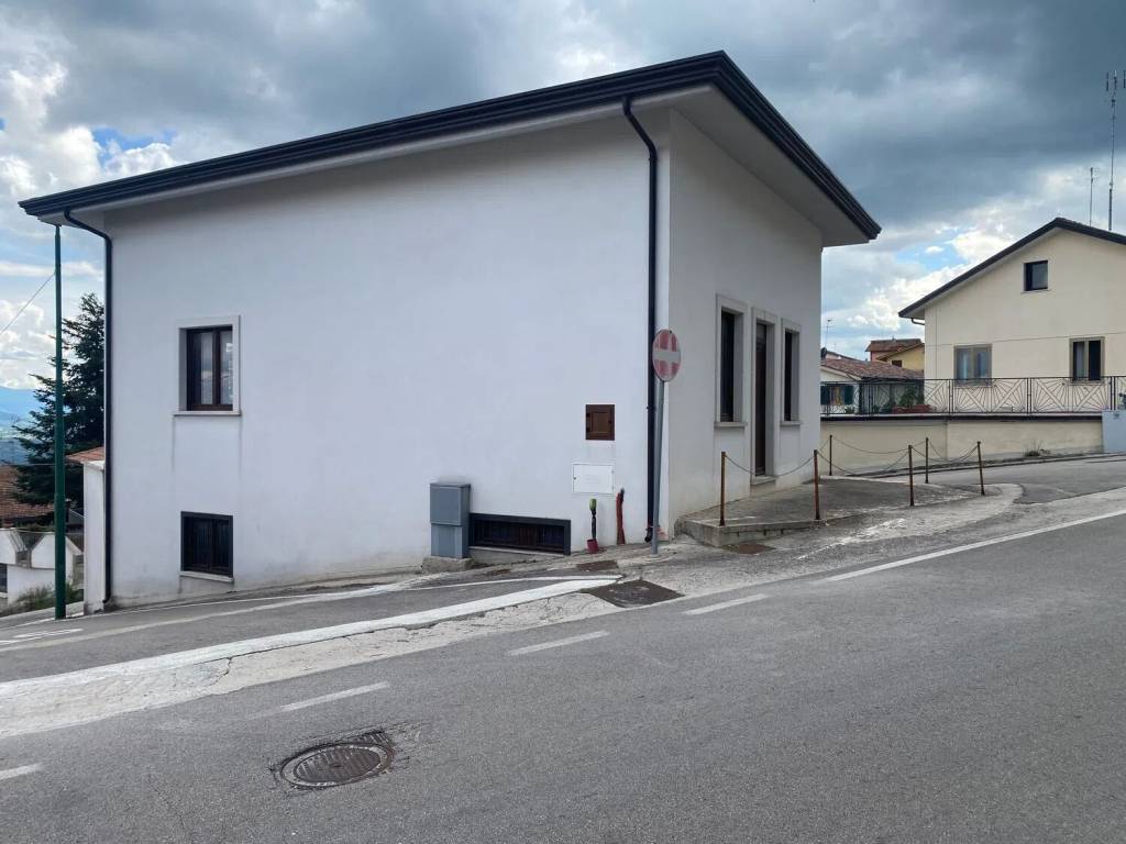 Villa a Frigento in Via Francesco De Sanctis, 38 - Foto 4