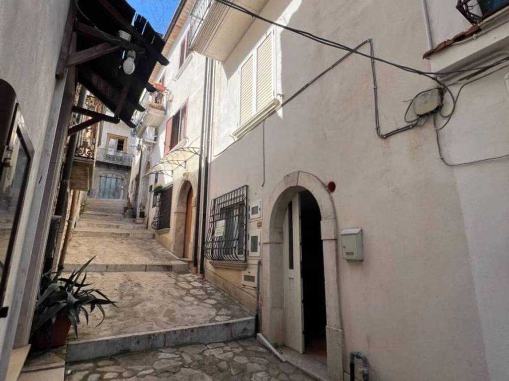 Villa a Fontanarosa in Via Avvisati, 2 ---48 - Foto 2