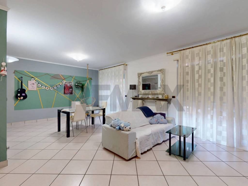 Appartamento a Borgaro torinese in Via Settimo, 18 - Foto 2