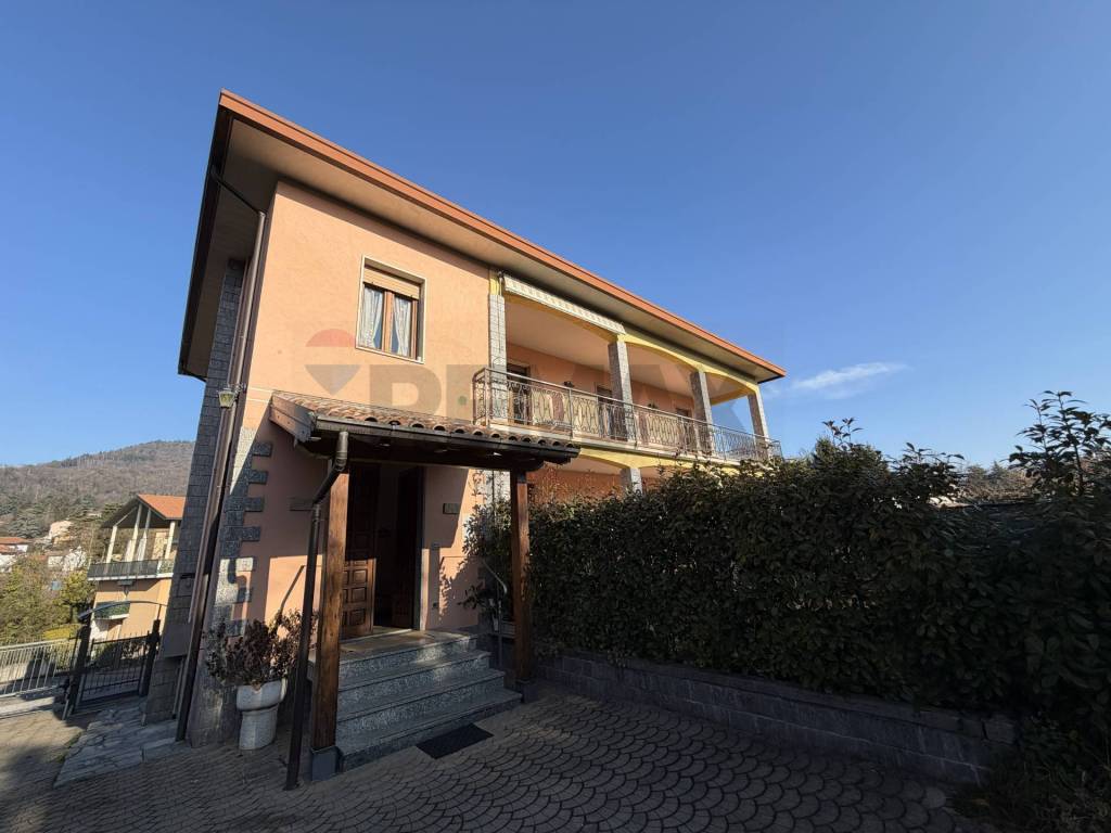 Appartamento a Viggiù in VIA SALVO D'ACQUISTO, 2 - Foto 3