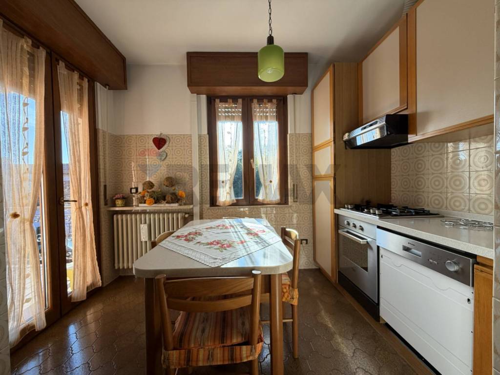 Appartamento a Viggiù in VIA SALVO D'ACQUISTO, 2 - Foto 5