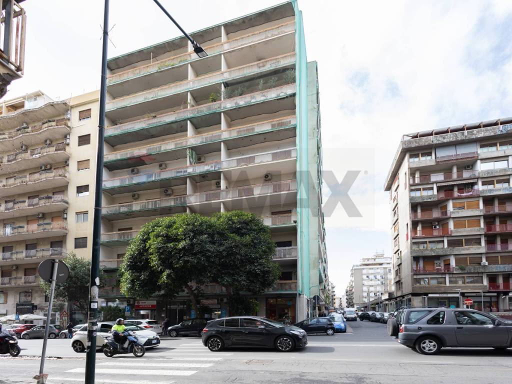 Appartamento a Catania in Viale Vittorio Veneto, 151 - Foto 2