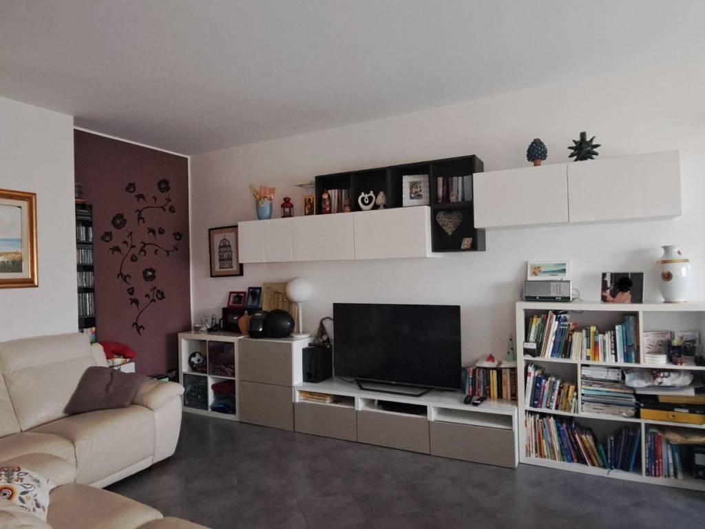 Appartamento a Vibo valentia in Via Giovanni Gronchi, 5 - Foto 3
