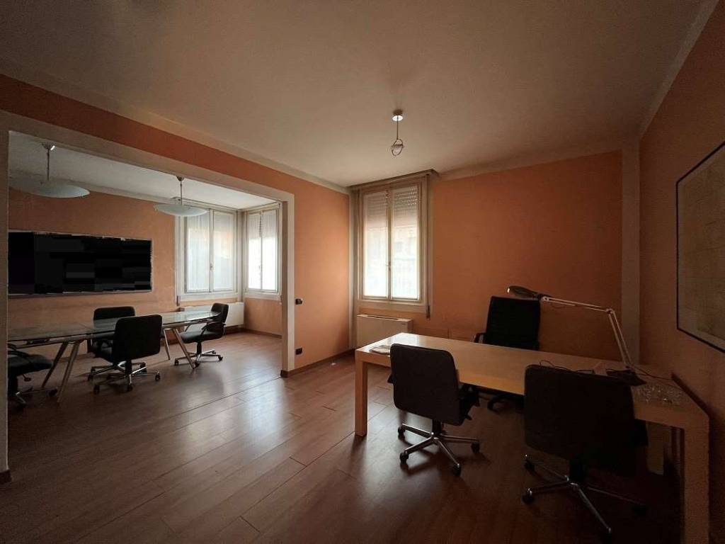 Palazzo / stabile a Vigevano in Via Leonardo da Vinci, 16 - Foto 3