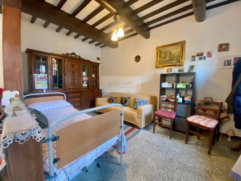 Casa indipendente a Lucca in Via Don Luigi Sturzo, 116 - Foto 2