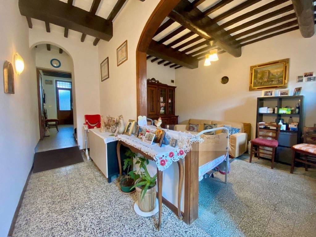Casa indipendente a Lucca in Via Don Luigi Sturzo, 116 - Foto 3