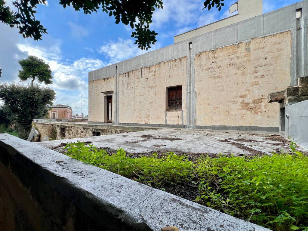 Palazzo / stabile a Parabita in Via Ferranti - Foto 4