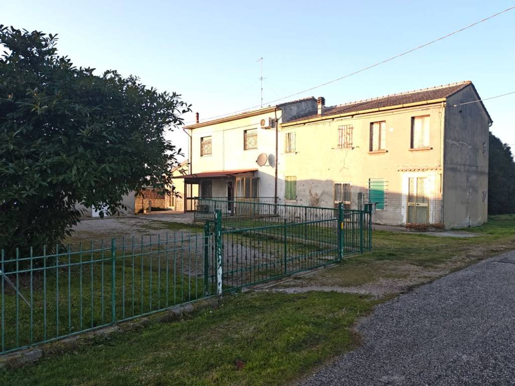 Villa a Riva del po in Via Pedagna - Foto 2