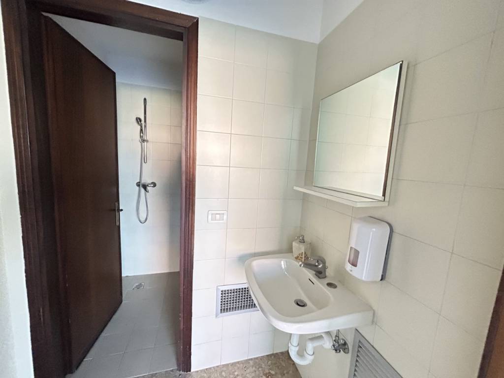 Immobile a Selvazzano dentro in Via Giuseppe Ungaretti, Caselle di Selvazzano (PD) - Foto 4