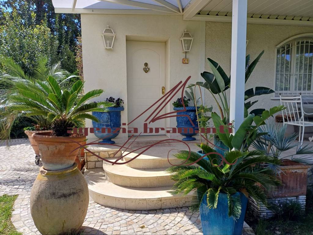 Villa a Forte dei marmi in Via Donatello - Foto 2