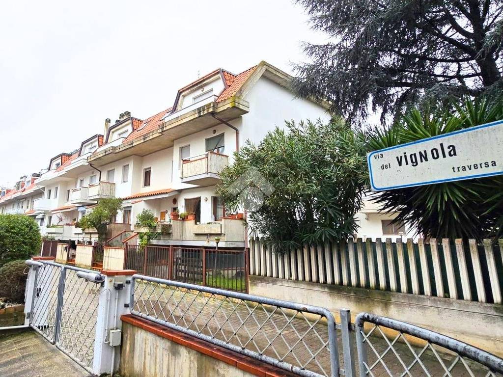 Villetta a schiera a San benedetto del tronto in Via del Vignola, 31 - Foto 3