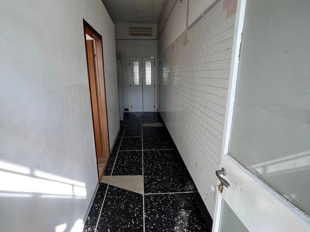 Immobile a Ronchi dei legionari in Viale G. Garibaldi, 27 - Foto 2