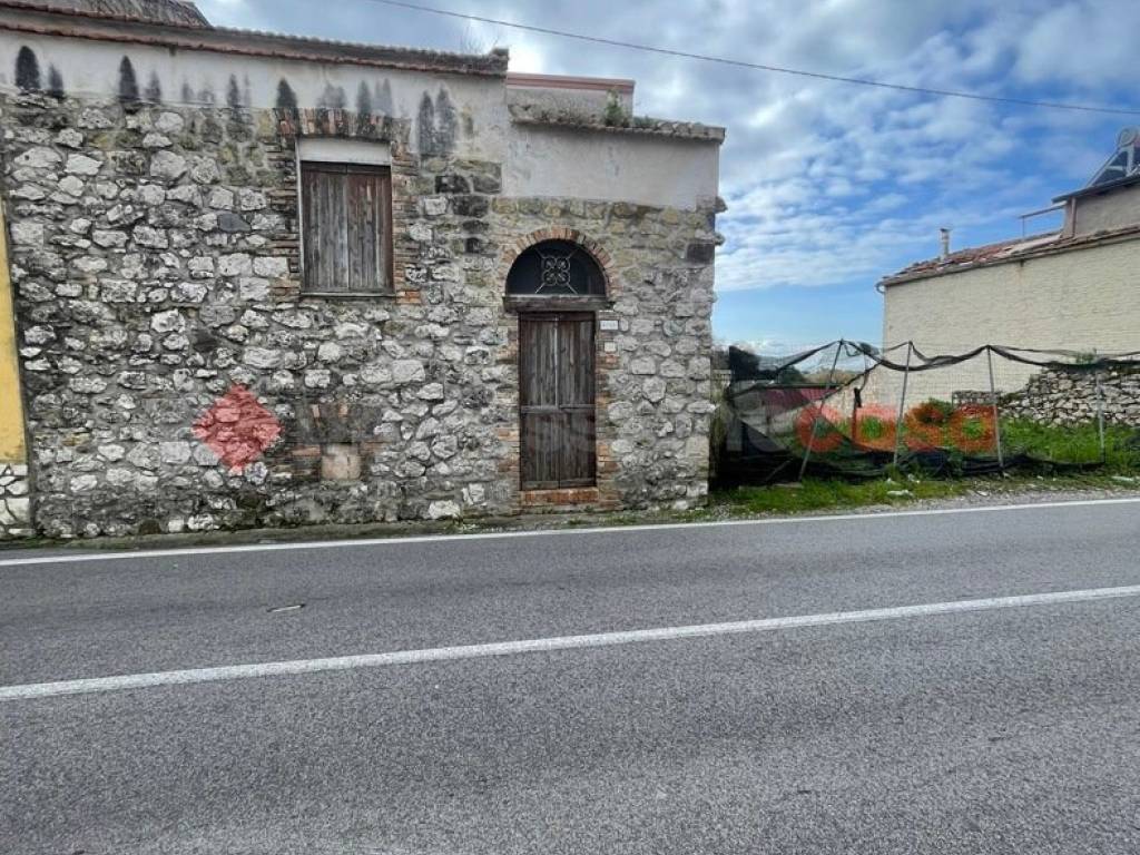 Villa a Minturno in Via Antonio Sebastiani, 143 - Foto 2