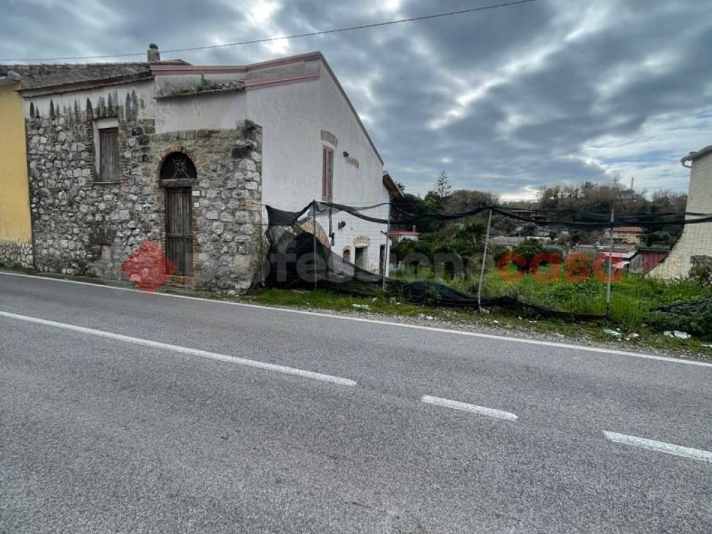 Villa a Minturno in Via Antonio Sebastiani, 143 - Foto 4