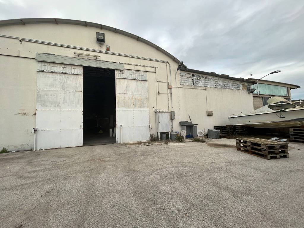 Immobile a Latina in Strada Petrimerco - Foto 3