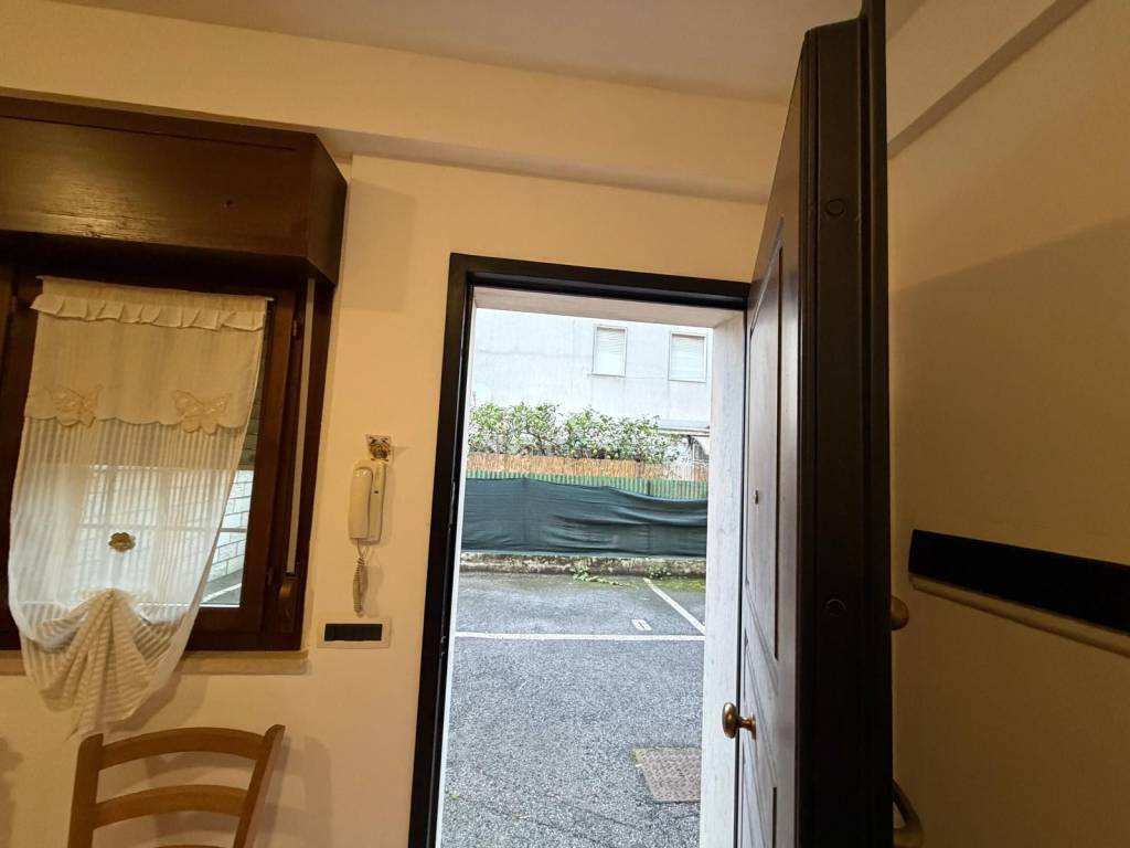 Appartamento a Nettuno in Via Scipione Borghese, 27 - Foto 2