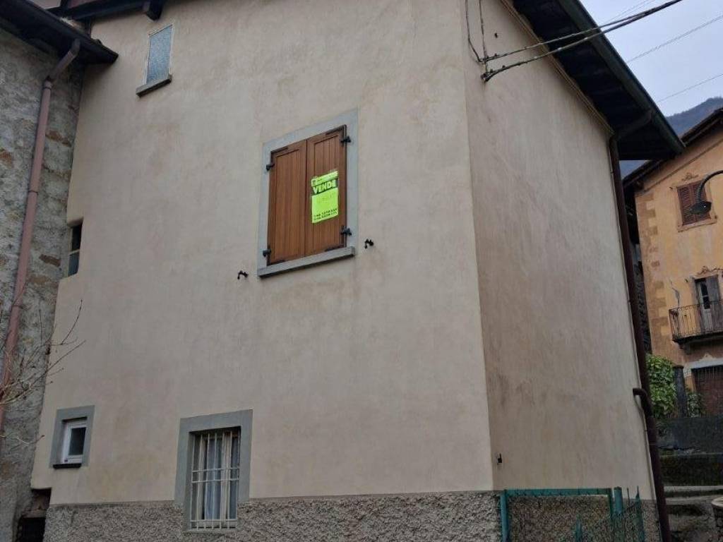 Casa indipendente a San giovanni bianco in Via Fuipiano Centro - Foto 2