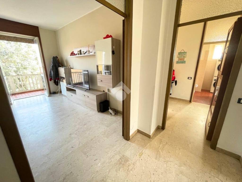 Appartamento a Saronno in Via Monte Pasubio - Foto 3